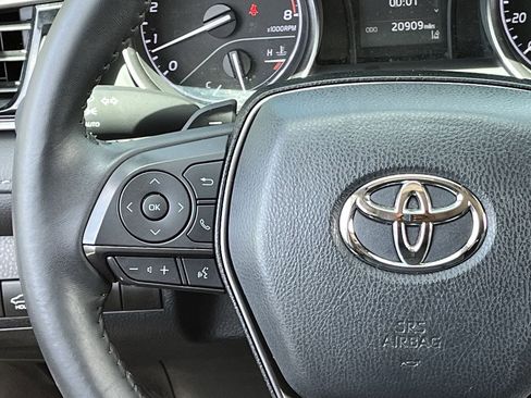 Used 2024 Toyota Camry SE FWD image 12