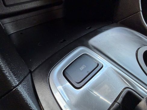 Used 2020 Chevrolet Equinox LT image 28