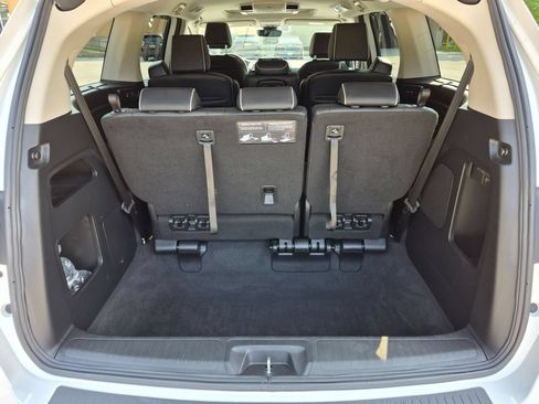 Used 2025 Honda Odyssey Elite image 6