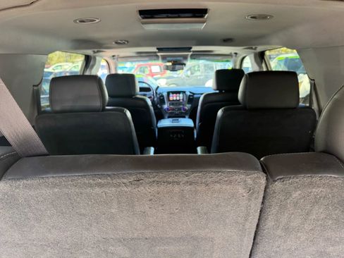 Used 2016 Chevrolet Suburban LTZ image 7