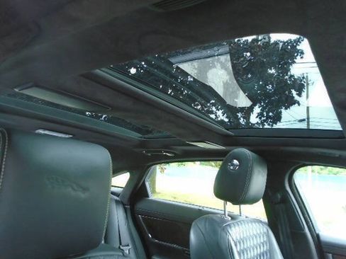 Used 2017 Jaguar XJ L Portfolio AWD/4WD image 16