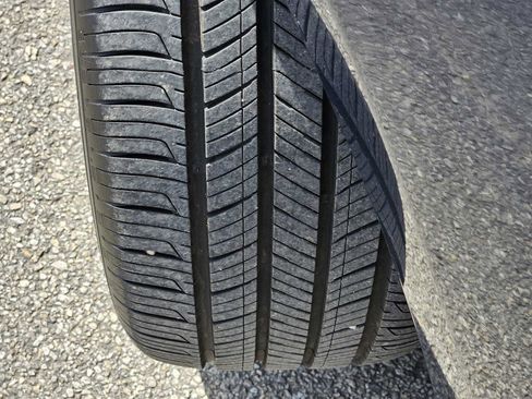 Used 2025 Honda Accord EX-L image 10