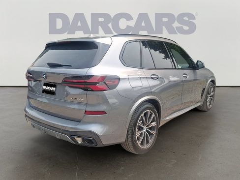Used 2026 BMW X5 xDrive50e w/ M Sport Package AWD/4WD image 6