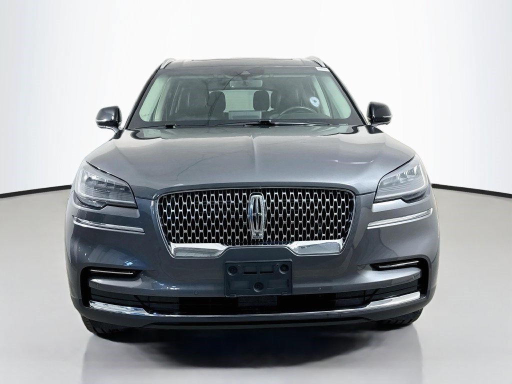 Used 2023 Lincoln Aviator Reserve w/ Elements Package Plus AWD/4WD image 2