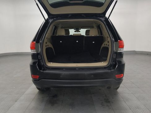 Used 2019 Jeep Grand Cherokee Laredo image 29