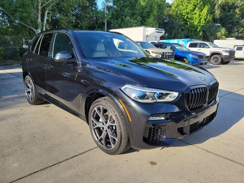 Used 2019 BMW X5 xDrive40i w/ M Sport Package AWD/4WD image 4