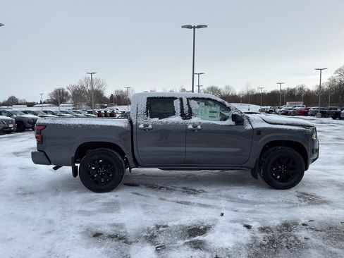 New 2026 Nissan Frontier SV image 4