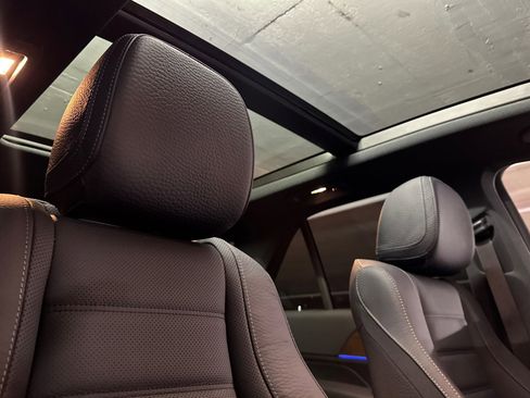 New 2026 Mercedes-Benz GLE 580 4MATIC image 13