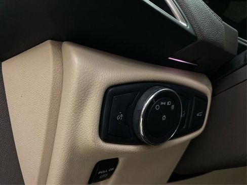 Used 2017 Lincoln MKX Reserve w/ Lincoln MKX Climate Package image 23