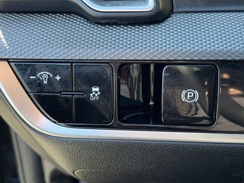 Certified 2024 Kia Sportage LX image 22