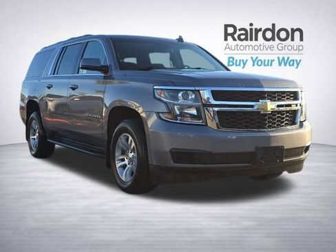 Used 2019 Chevrolet Suburban LT image 1
