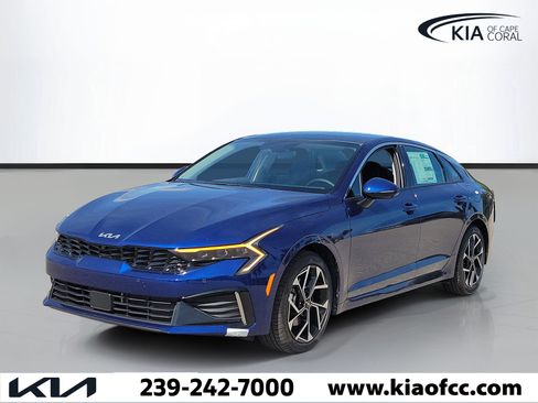 New 2026 Kia K5 EX FWD image 3
