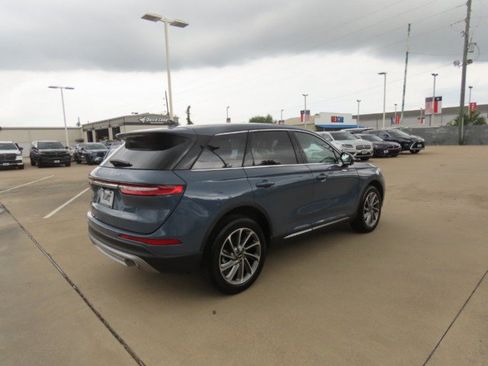 Used 2024 Lincoln Corsair FWD w/ Equipment Group 101A image 9