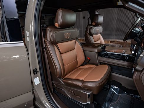 Used 2026 Ford F250 King Ranch w/ Chrome Package image 31