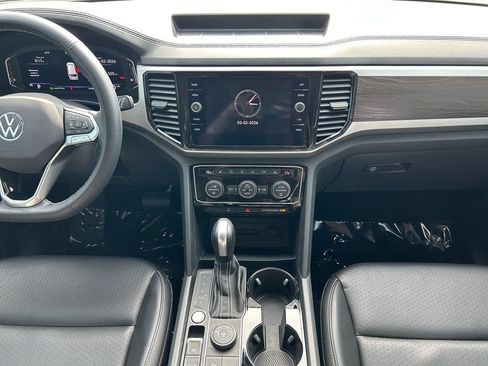 Used 2022 Volkswagen Atlas SE AWD/4WD image 16