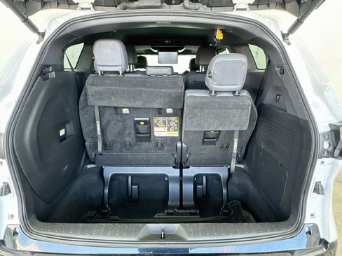 Used 2022 Toyota Sienna XSE w/ XSE Plus Package FWD image 19