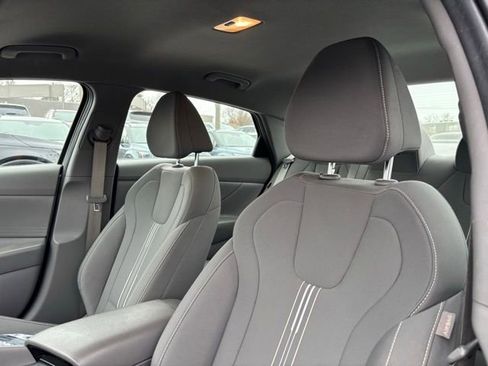 Used 2024 Hyundai Elantra SEL image 12