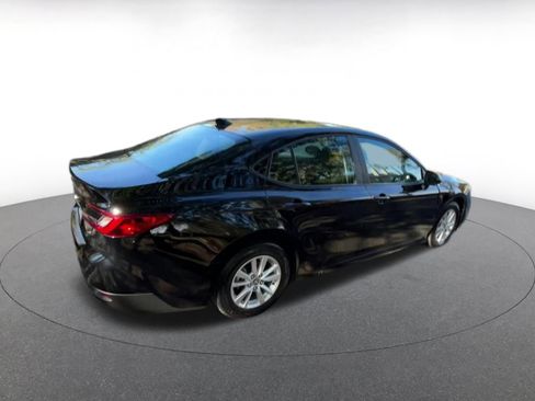 Used 2025 Toyota Camry LE image 14