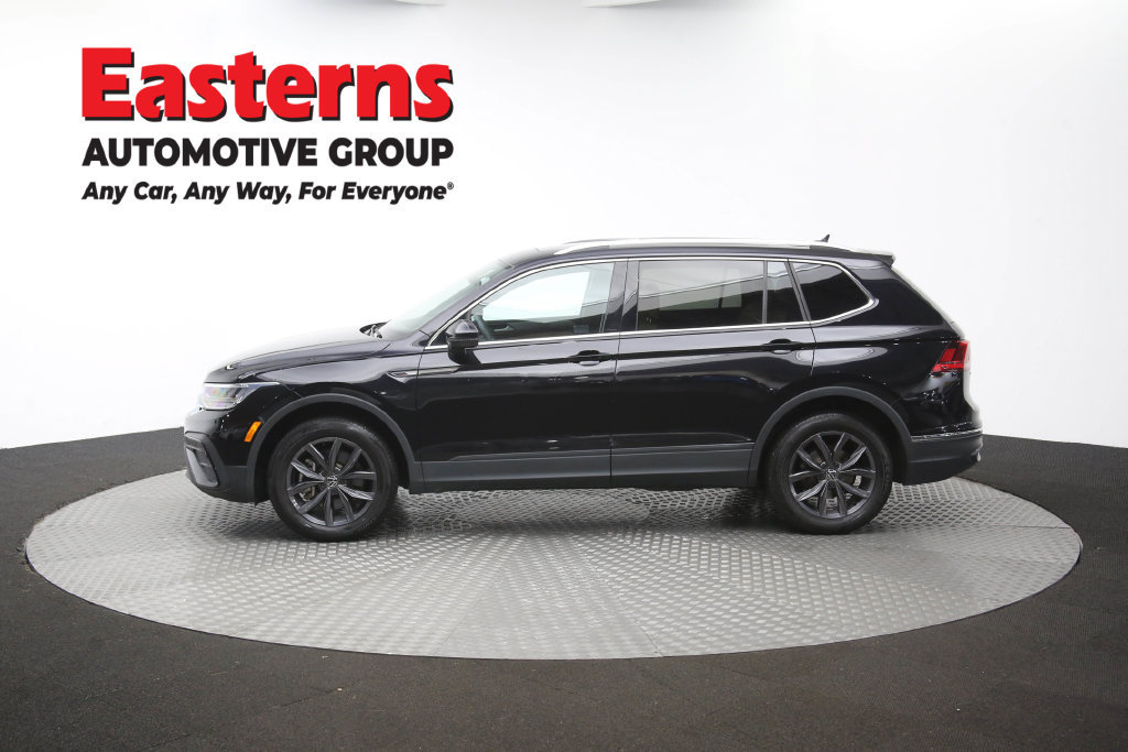 Used 2023 Volkswagen Tiguan SE AWD/4WD image 61