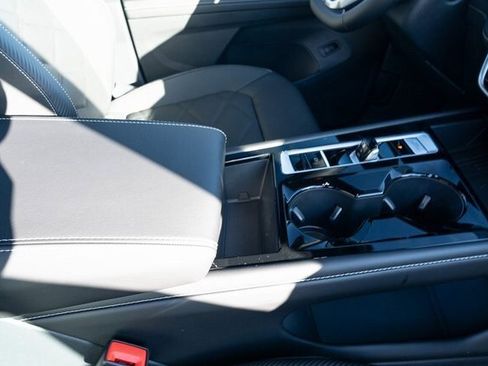 New 2026 Volkswagen Atlas Cross Sport SE image 43