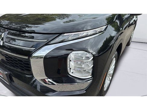 Used 2026 Mitsubishi Outlander ES FWD image 39