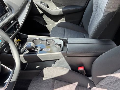 Certified 2023 Nissan Rogue SV AWD/4WD image 15