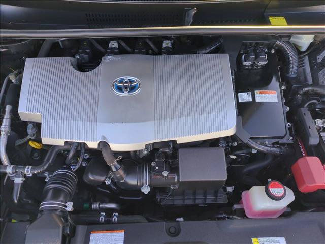 Used 2016 Toyota Prius Three w/ Advanced Technology Package FWD image 21