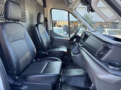 Used 2023 Ford Transit 250 148 High Roof RWD image 18