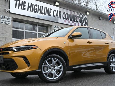 Used 2024 Dodge Hornet R/T image 1