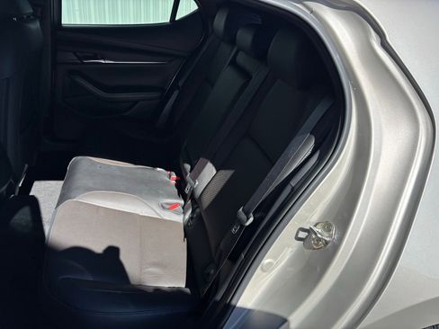 Used 2023 MAZDA MAZDA3 s image 31