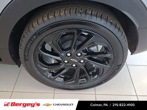 New 2027 Chevrolet Bolt RS w/ Technology Package FWD image 5
