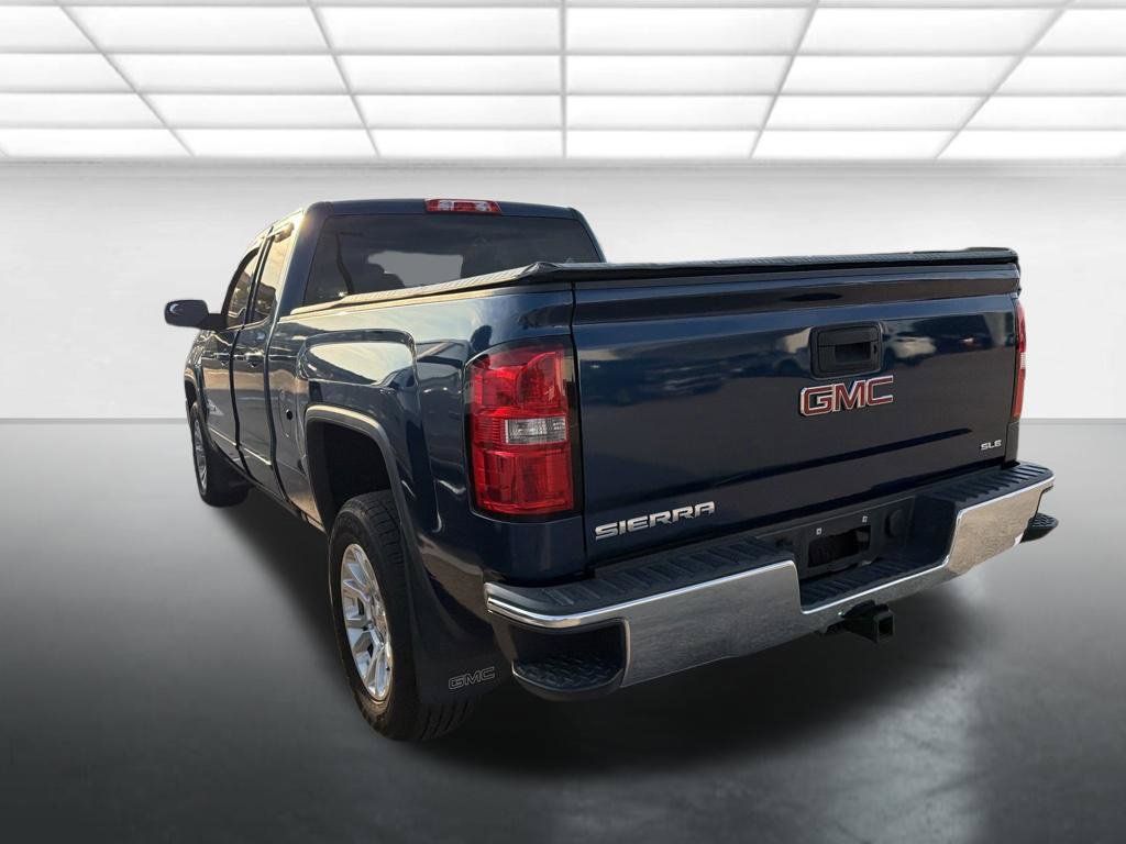 Used 2017 GMC Sierra 1500 SLE w/ SLE Value Package AWD/4WD image 4