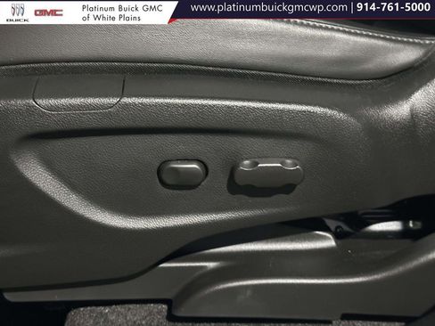 Used 2022 Buick Encore Preferred image 19