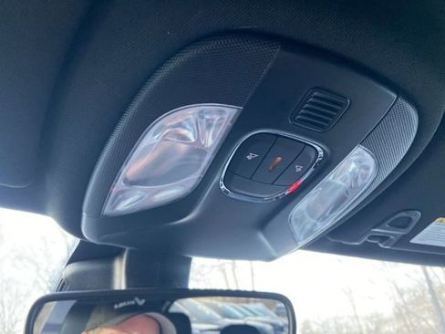 Used 2023 Jeep Compass Limited image 23