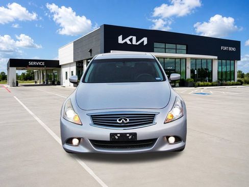 Used 2012 INFINITI G37 x Sedan w/ Premium Pkg AWD/4WD image 2