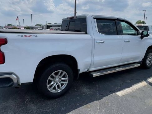 Used 2019 Chevrolet Silverado 1500 LTZ w/ LTZ Convenience Package AWD/4WD image 2
