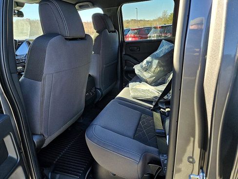 New 2026 Nissan Frontier SV image 8