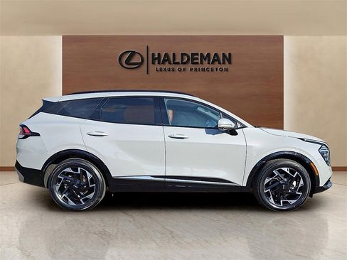 Used 2023 Kia Sportage SX image 8