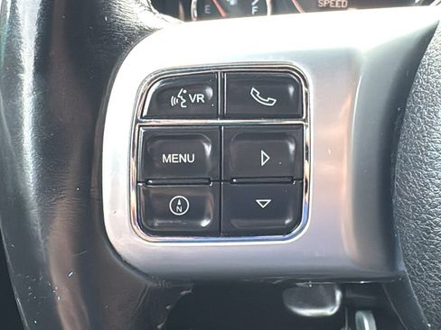 Used 2017 Jeep Wrangler Unlimited Rubicon w/ Max Tow Package AWD/4WD image 28