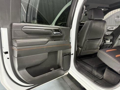 Used 2024 GMC Sierra 2500 AT4 w/ AT4 Preferred Package AWD/4WD image 21