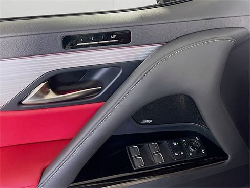 Used 2024 Lexus LX 600 F Sport image 11