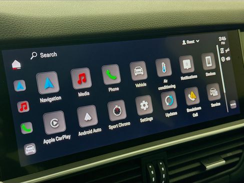 Certified 2022 Porsche Cayenne Coupe image 17