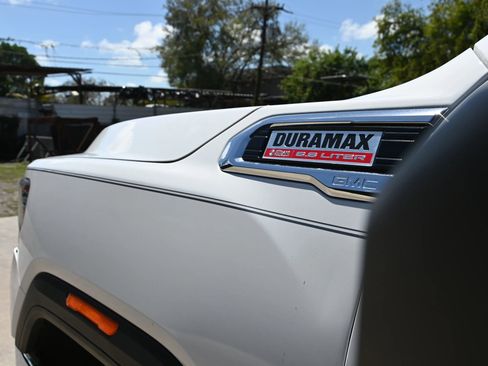 Used 2023 GMC Sierra 2500 Pro w/ Convenience Package image 11