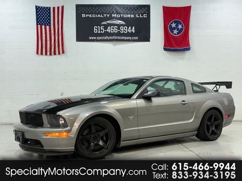 Used 2009 Ford Mustang GT Premium RWD image 1