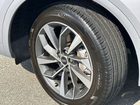 Used 2021 Audi Q5 2.0T Premium w/ Convenience Package image 40