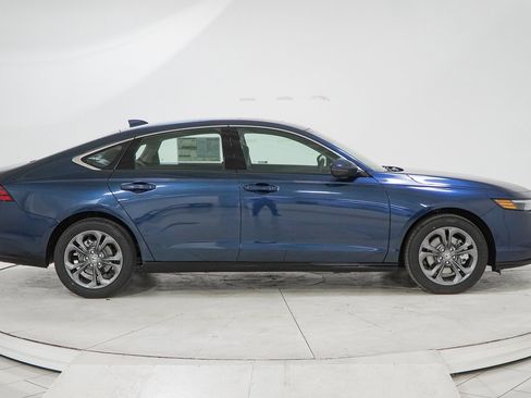 New 2026 Honda Accord EX-L image 11