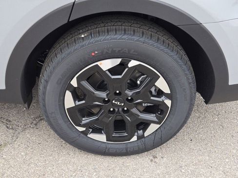 New 2026 Kia Sorento S FWD image 5