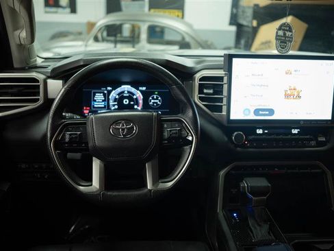 Used 2024 Toyota Tundra Limited image 17
