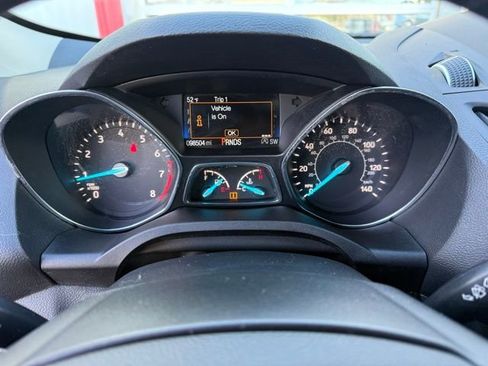 Used 2018 Ford Escape Titanium w/ Ford Safe & Smart Package image 19