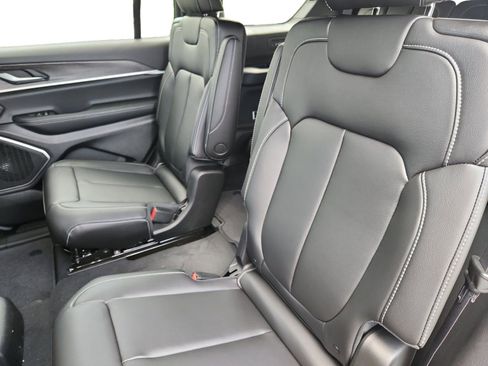 New 2026 Jeep Grand Cherokee L Limited AWD/4WD image 23